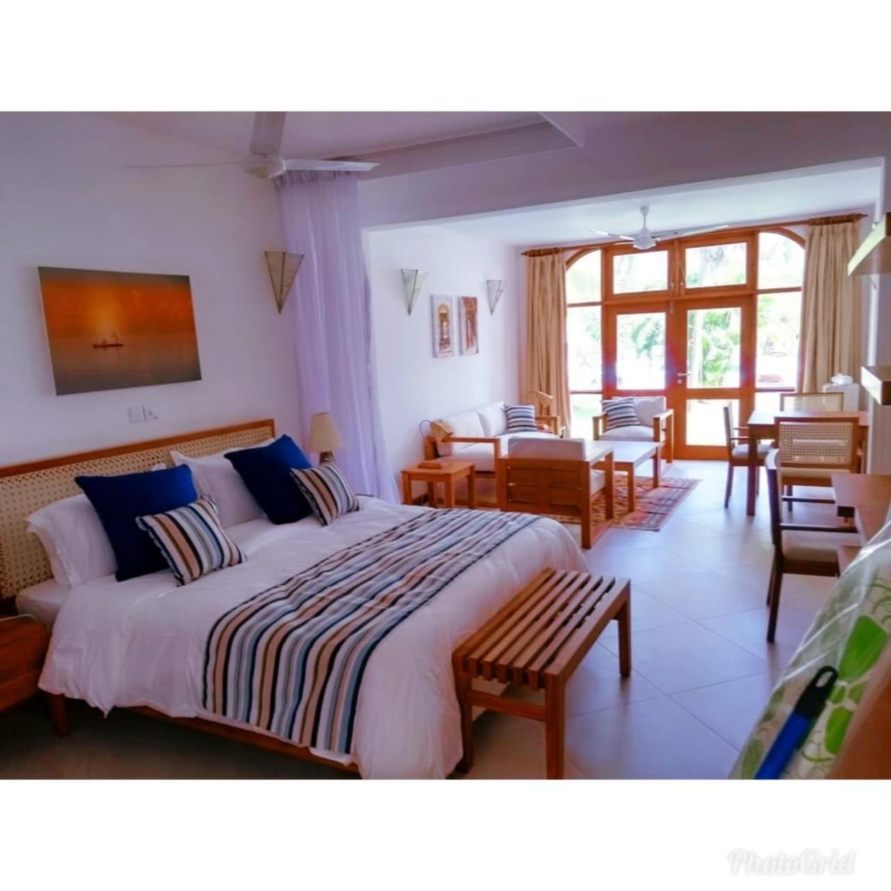 Mbili Kuwili Studio Suites Diani Beach Buitenkant foto
