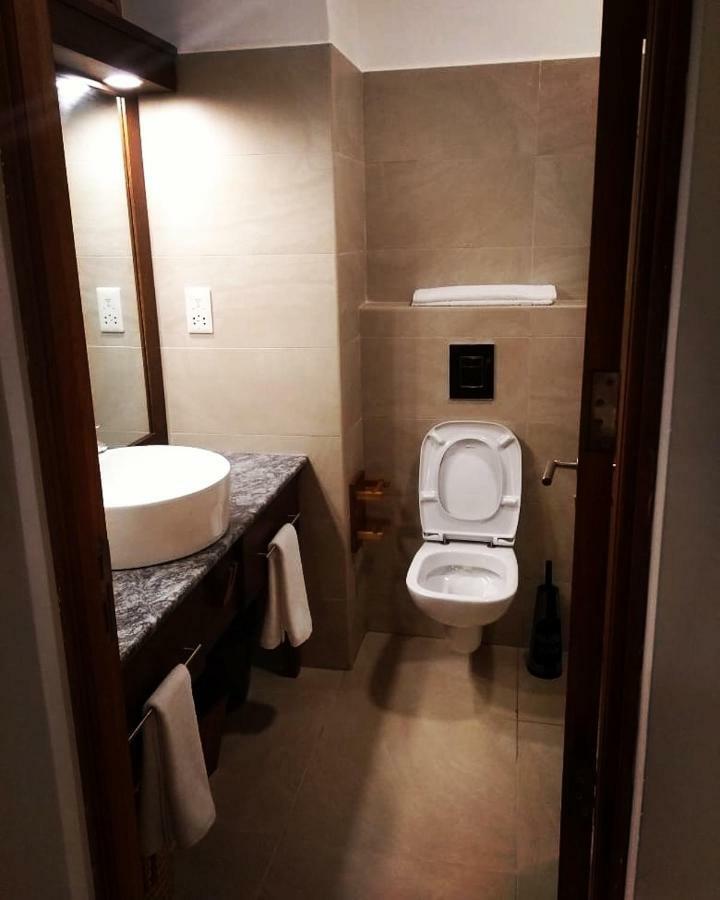 Mbili Kuwili Studio Suites Diani Beach Buitenkant foto